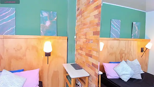 megansumer: онлайн-секс-чат