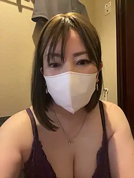 Mitsuco_surfladyのライブXXXチャット