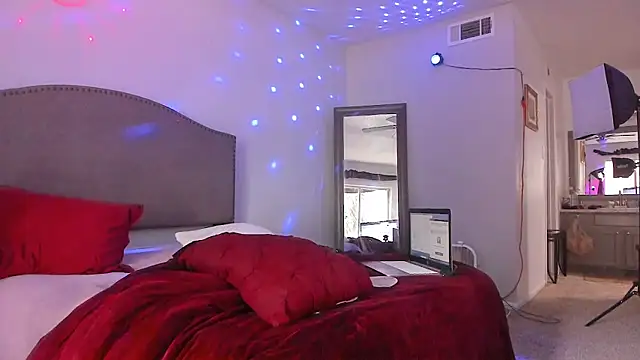 แชท XXX สดของ yiauana