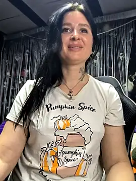 XXX chat uživo modela KikiXRed