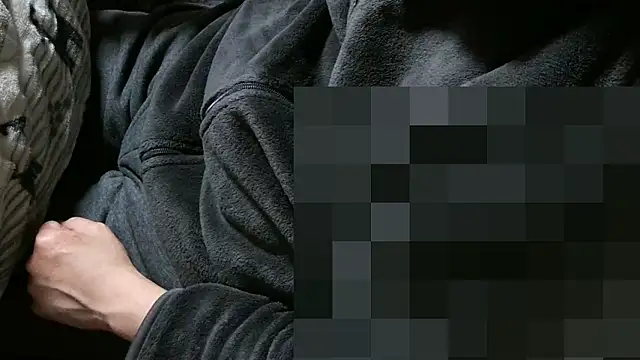 cinnabar_red: διαδικτυακό σόου στην κάμερα