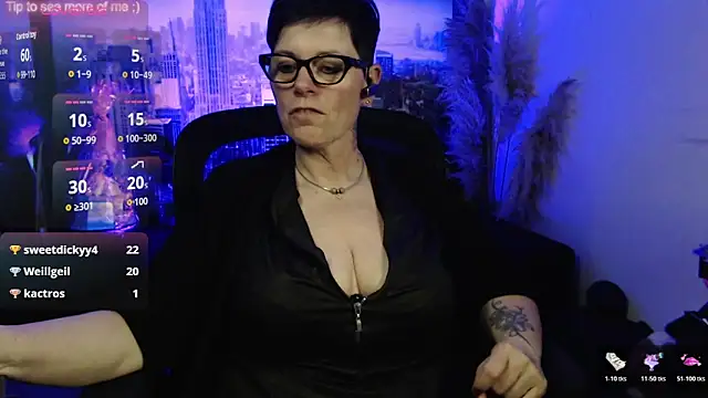 Онлайн чат XXX ninarandmann