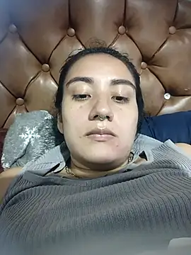 Živý XXX chat Hellen_Alex