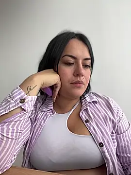 دردشة Lesly_10- الجنسية المباشرة