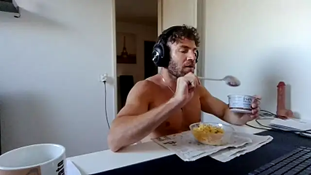 alpha-hunk 即時 XXX 聊天