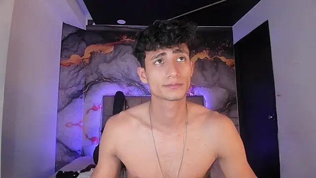 MaxiimoRomano_ 网络视讯表演