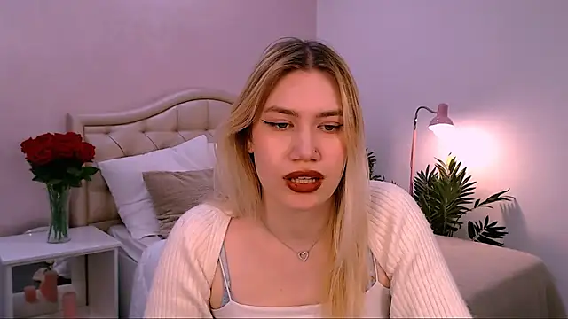 دردشة blonde_angell الجنسية المباشرة