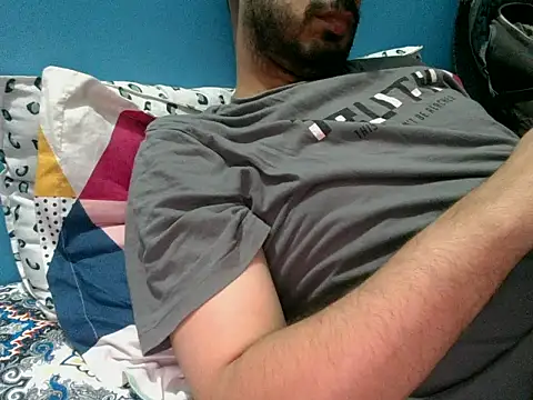 Precumboner 即時 XXX 聊天