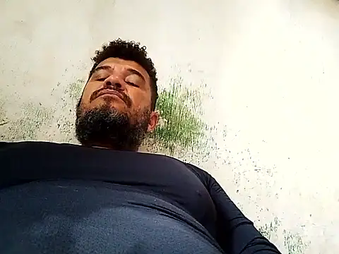 tarra122 élő XXX-chatje