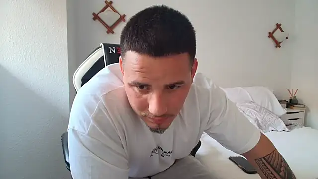 Pertunjukan Kamera Web Valen_Dom