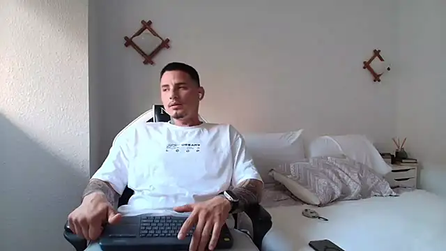 Valen_Dom Pertunjukan Webcam