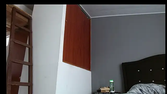 Emilia_1995 élő XXX-chatje