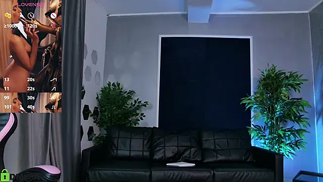 SelenaDaze's Live XXX Chat