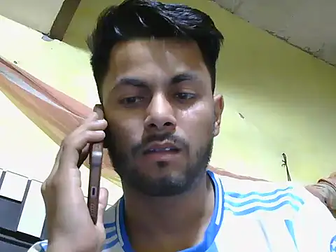 Stubborndesiboy Adlı Modelin Canlı XXX Sohbeti