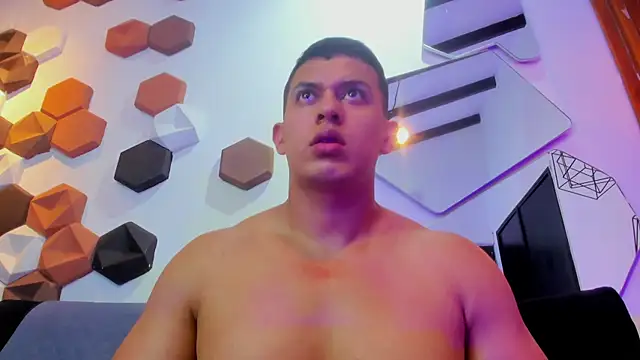 RomanCroft – Naživo XXX chat