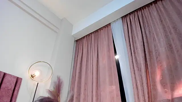 XXX chat uživo modela SeleneLujan