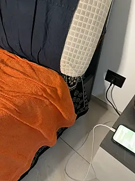 Eris_ Show in webcam