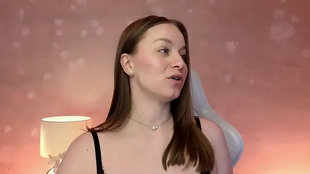 MilaFleur's Live XXX Chat