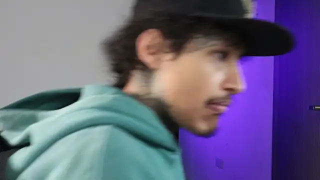 trieone 现场XXX聊天