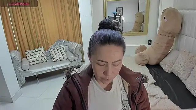 Chat +18 de gaby_trent ao vivo