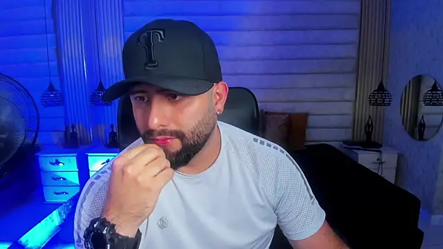 دردشة jhon_bear03 الجنسية المباشرة