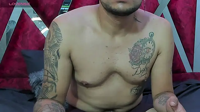 Show modela Nickk_21_ na web-kameri