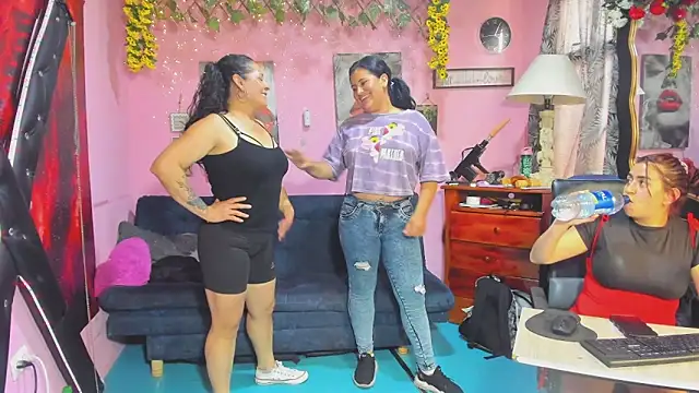 Chat XXX en directo de lesbiancuple