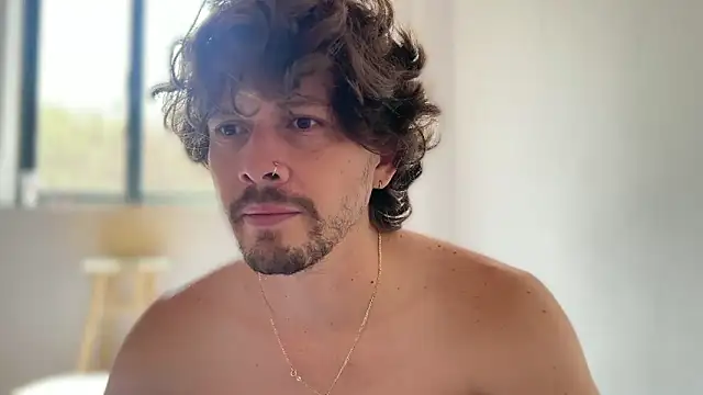 mcklister_kinky_feets 웹캠 쇼