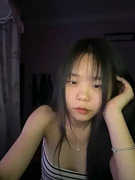 Онлайн чат XXX Emely-lysea