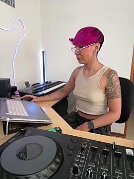 แชท XXX สดของ MiaMorgan_