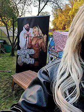 Glory_Max élő XXX-chatje