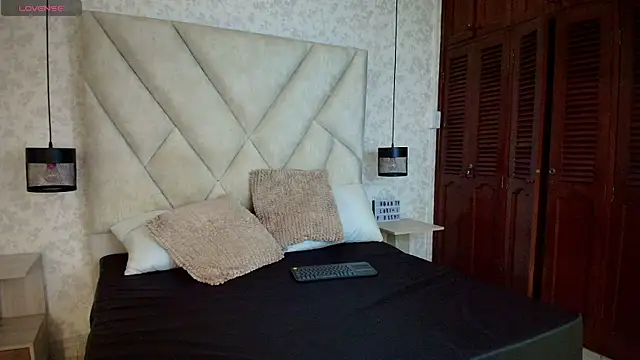 AmbarRaj webcam show