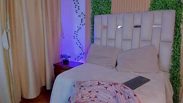 Chat XXX en directo de Jade_Nmm