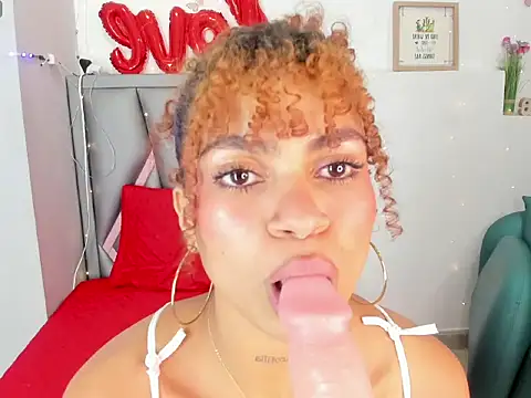 Aurora_Blackmont – Live XXX-chat