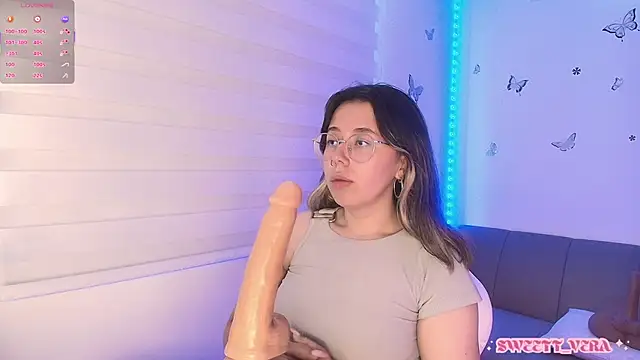 Chat +18 de sweettvera ao vivo