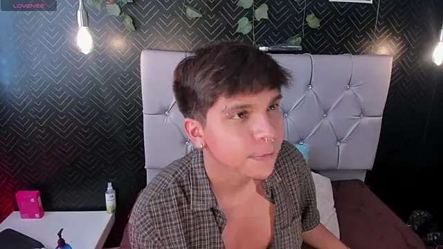 Thiago_Kozak Webcam-Show