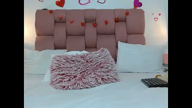 XXX chat uživo modela Keilafoxx18