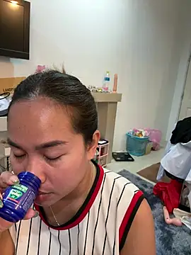 Ponthip 即時 XXX 聊天