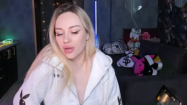 Chat XXX en directo de Blckmirrorr