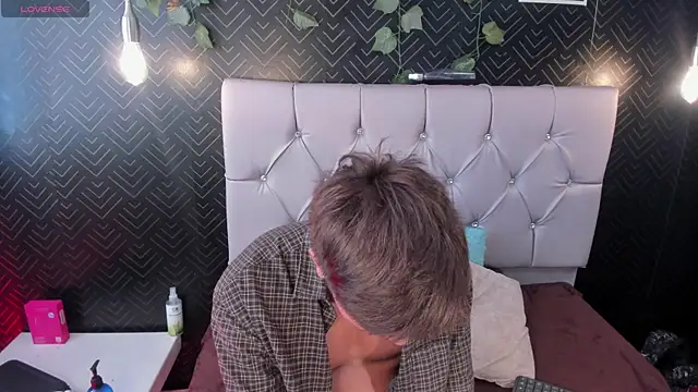 Thiago_Kozak Webcam-Show