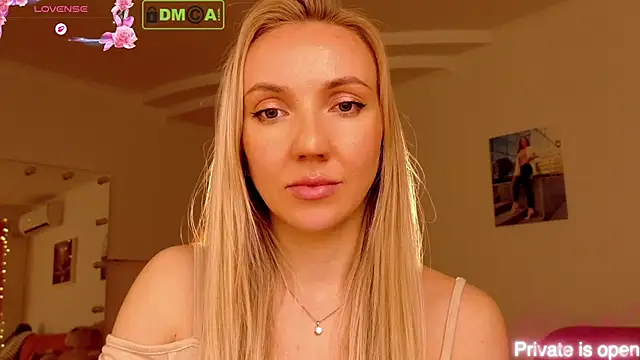 XXX chat uživo modela rina_asty