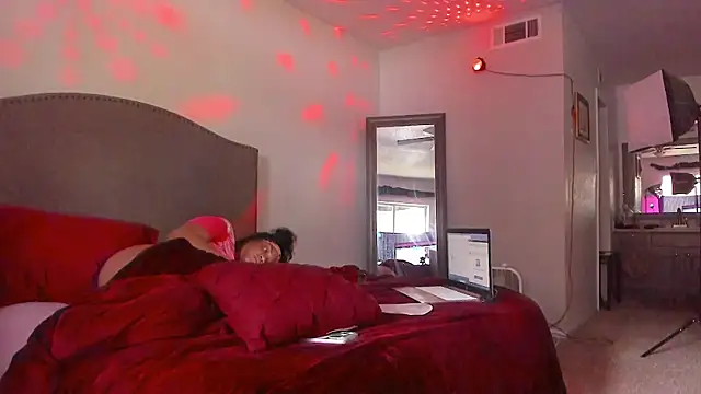 yiauana: онлайн-секс-чат