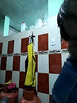 Czat XXX na żywo – MaskedLatinaX