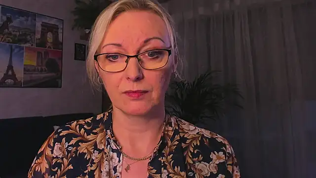 vanessa_chatのウェブカメラショー