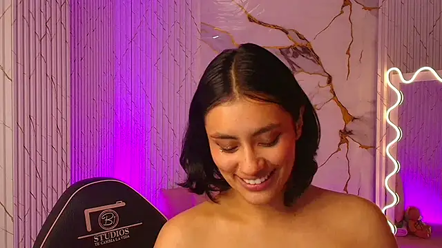 PEACHY_TAY: онлайн-секс-чат