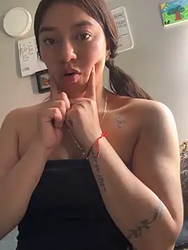 CocoaGigiMuse লাইভ XXX চ্যাট