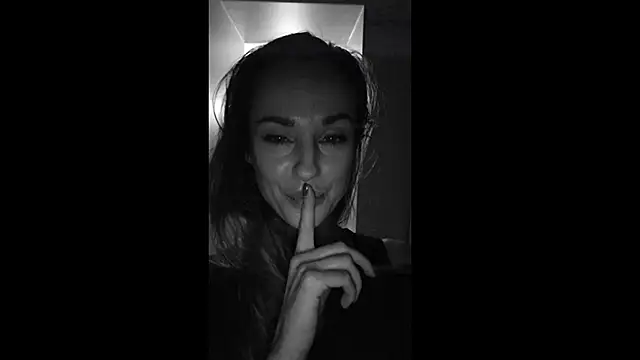 SuchArt_ Chat XXX live