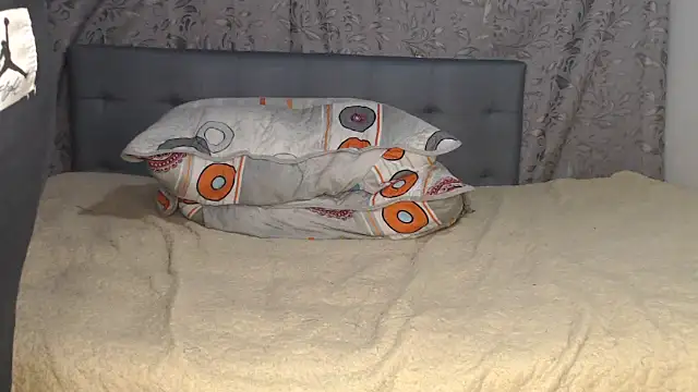 Soe_Lara 现场XXX聊天