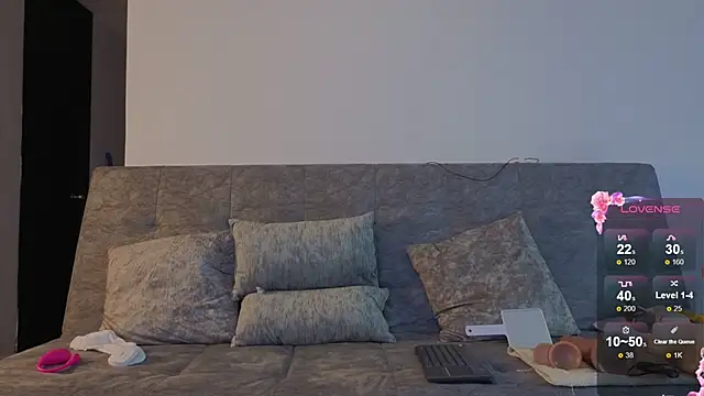 Chatroom XXX en direct de emilyrouxe