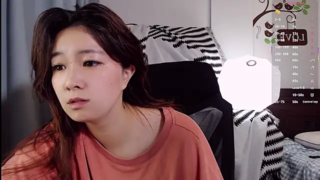 XueLi1902 Adlı Modelin Canlı XXX Sohbeti